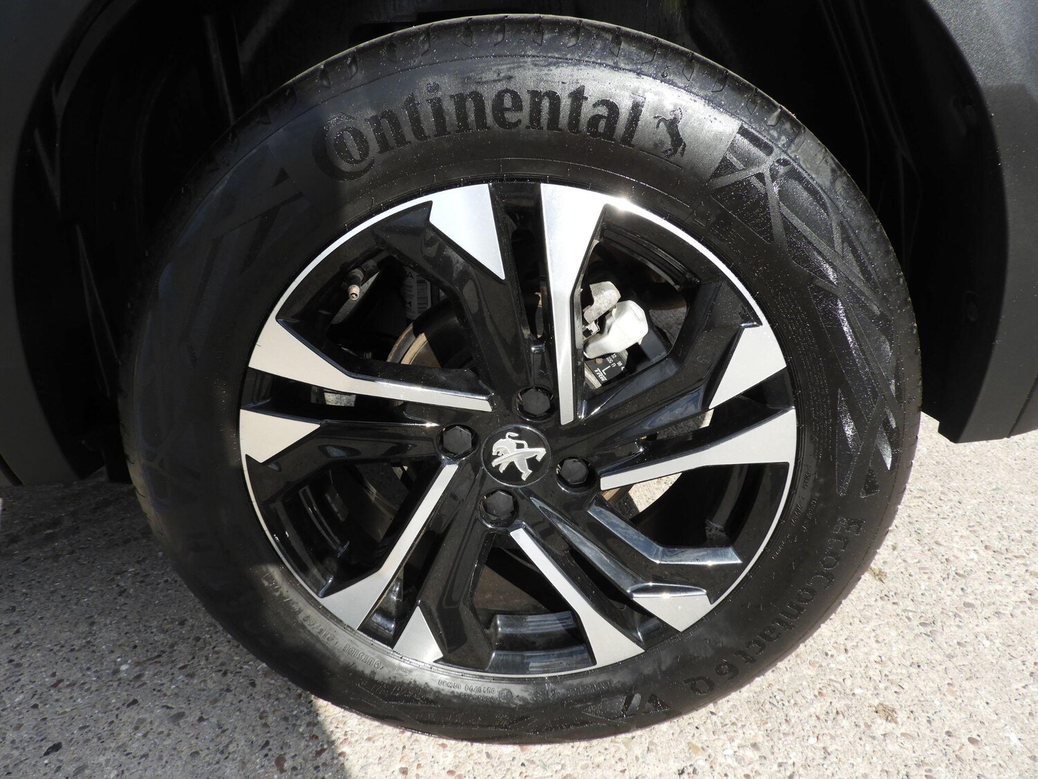 Used Peugeot 2008 2023 for sale - 76060915: Photo 9