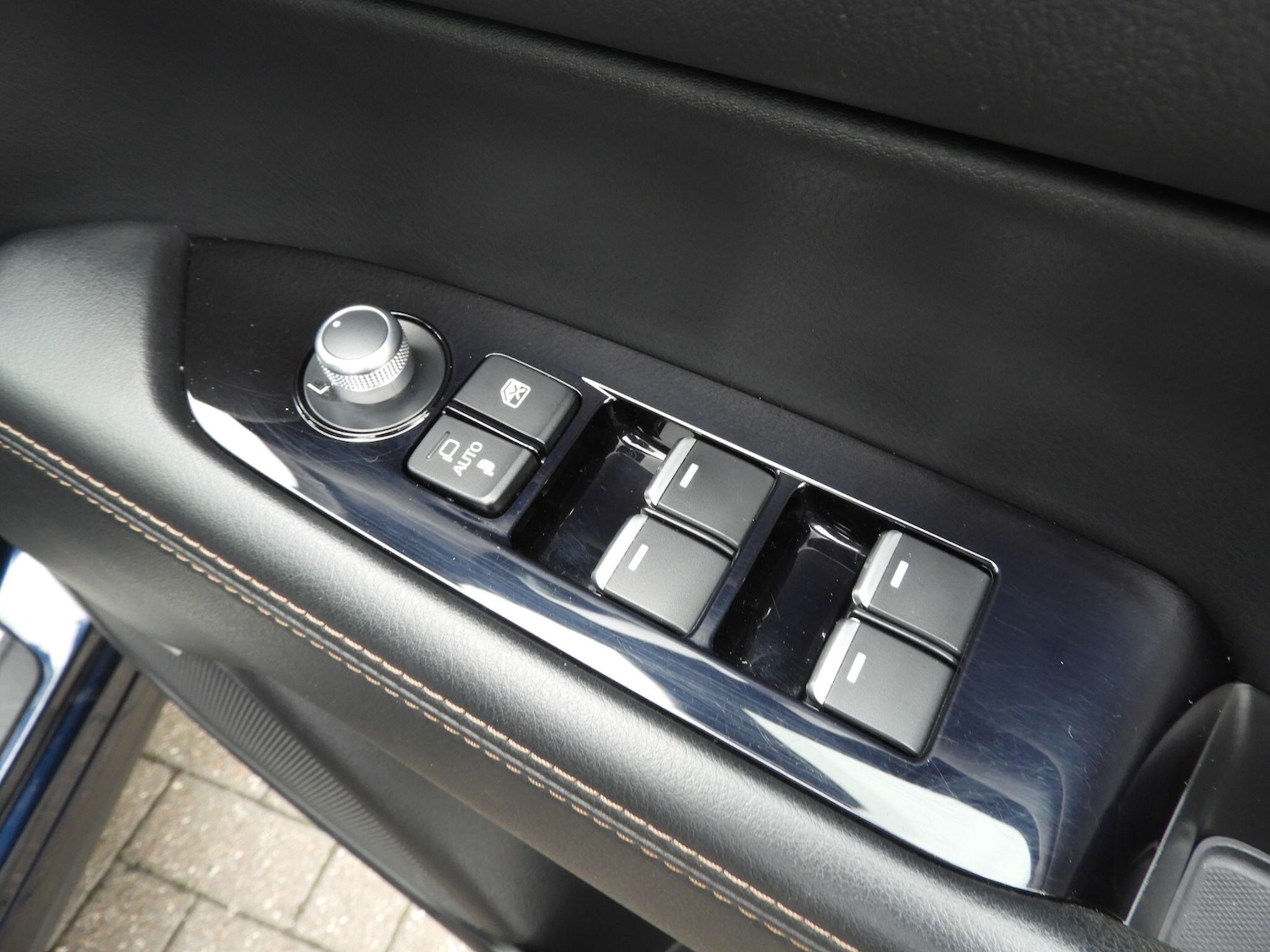 Vehicle 27