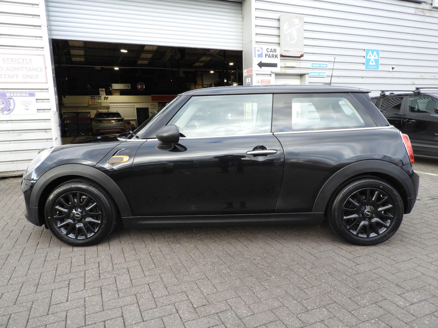 Used MINI Hatch for sale - 76521875: Photo 6