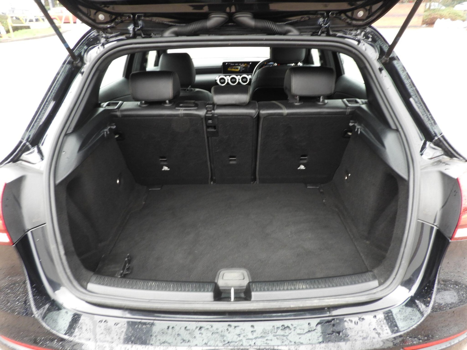 Used Mercedes-Benz A-Class 2019 for sale - 76926376: Photo 9