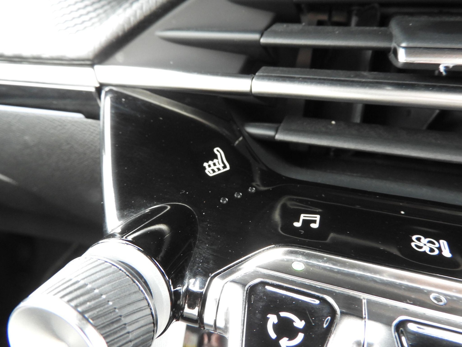 Used Peugeot 2008 2023 for sale - 76989215: Photo 21