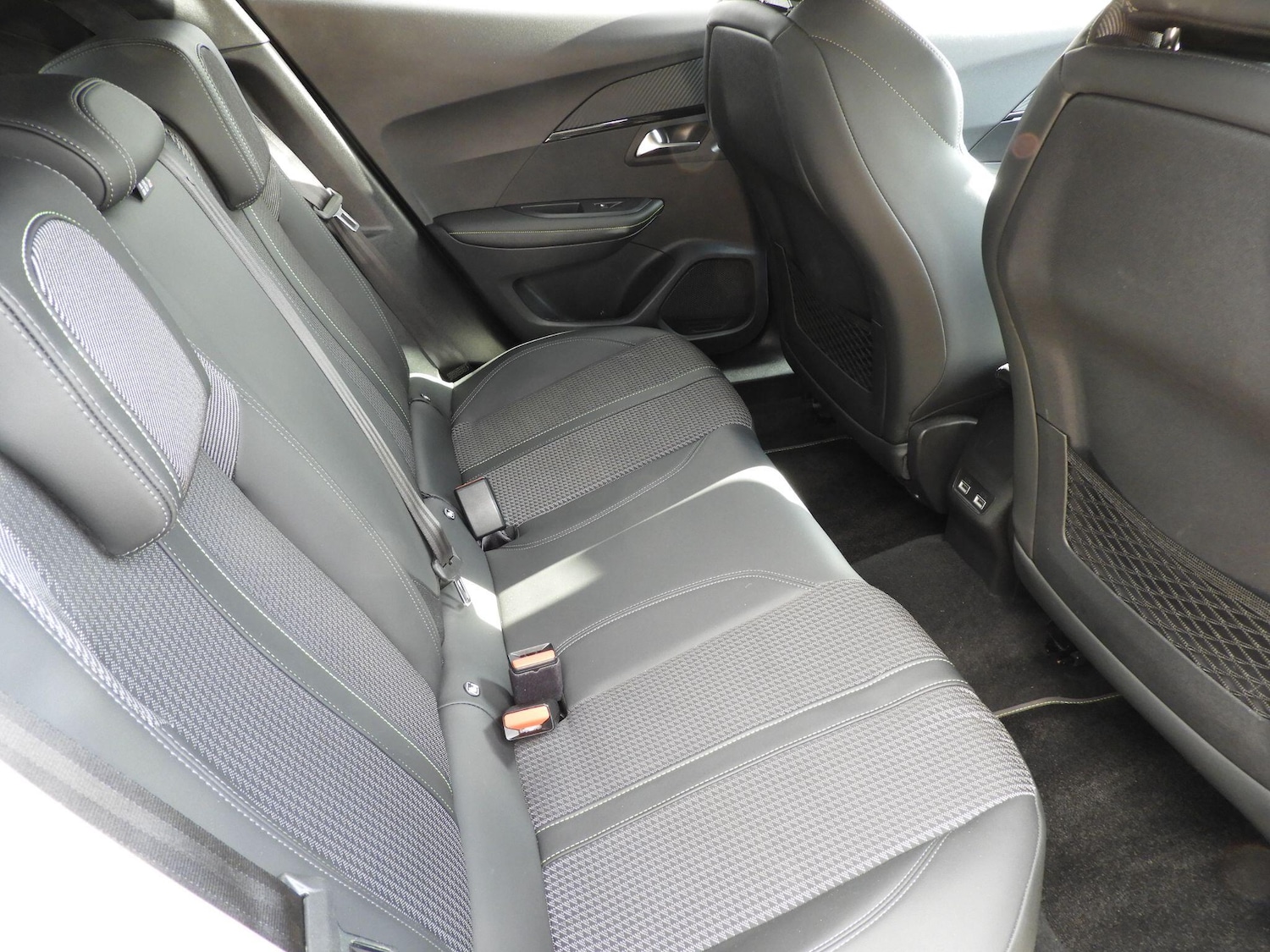 Used Peugeot 2008 2023 for sale - 76989215: Photo 23