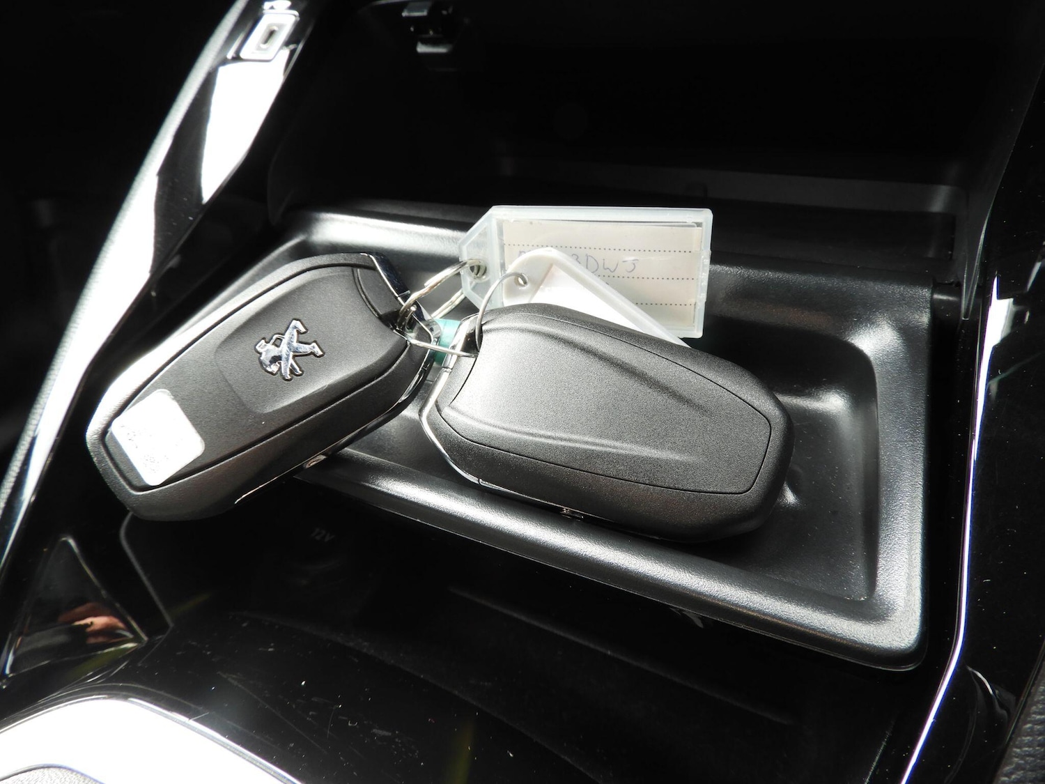 Used Peugeot 2008 2023 for sale - 76989215: Photo 25