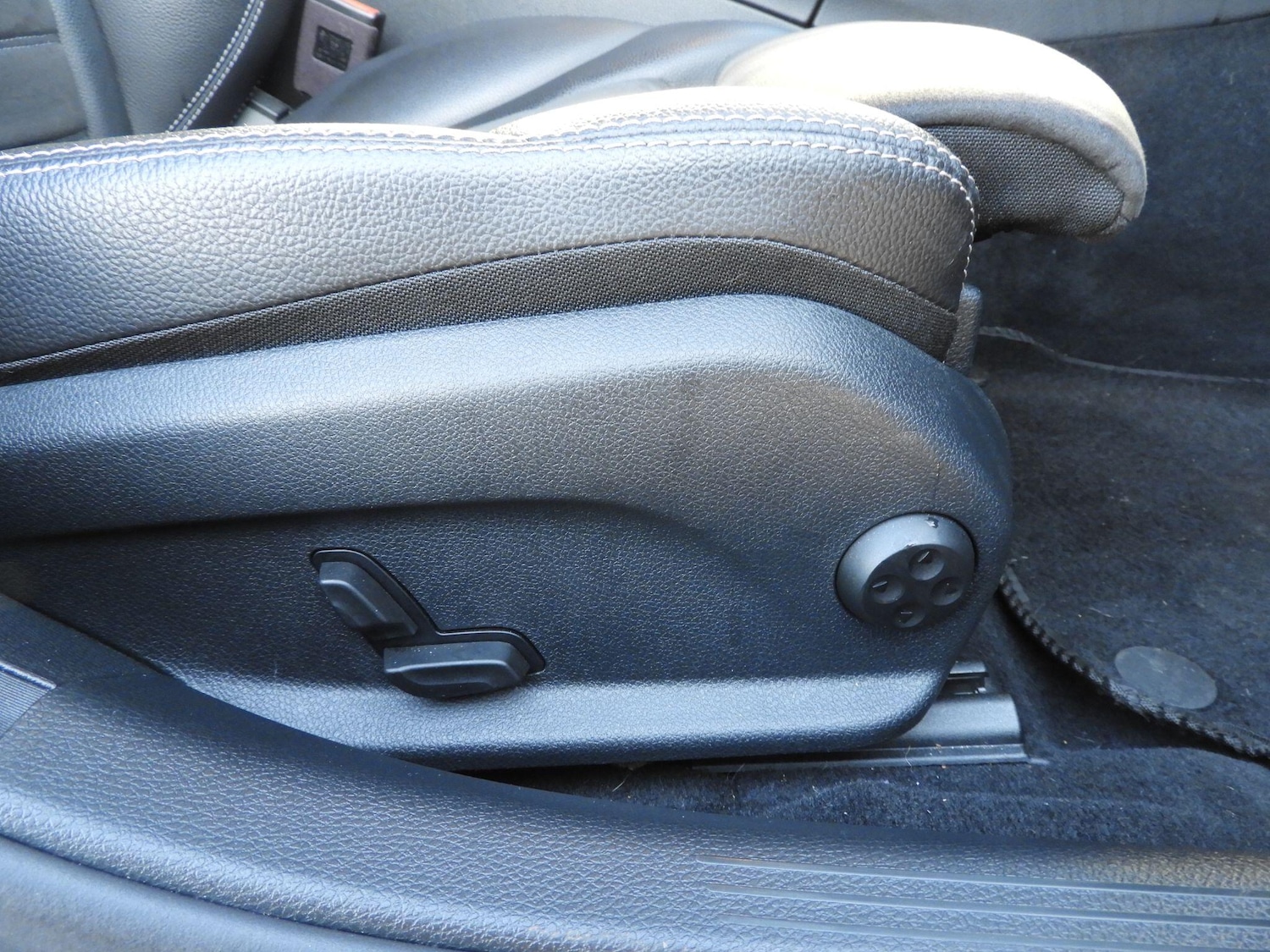 Used Mercedes-Benz C Class 2018 for sale - 76715512: Photo 24