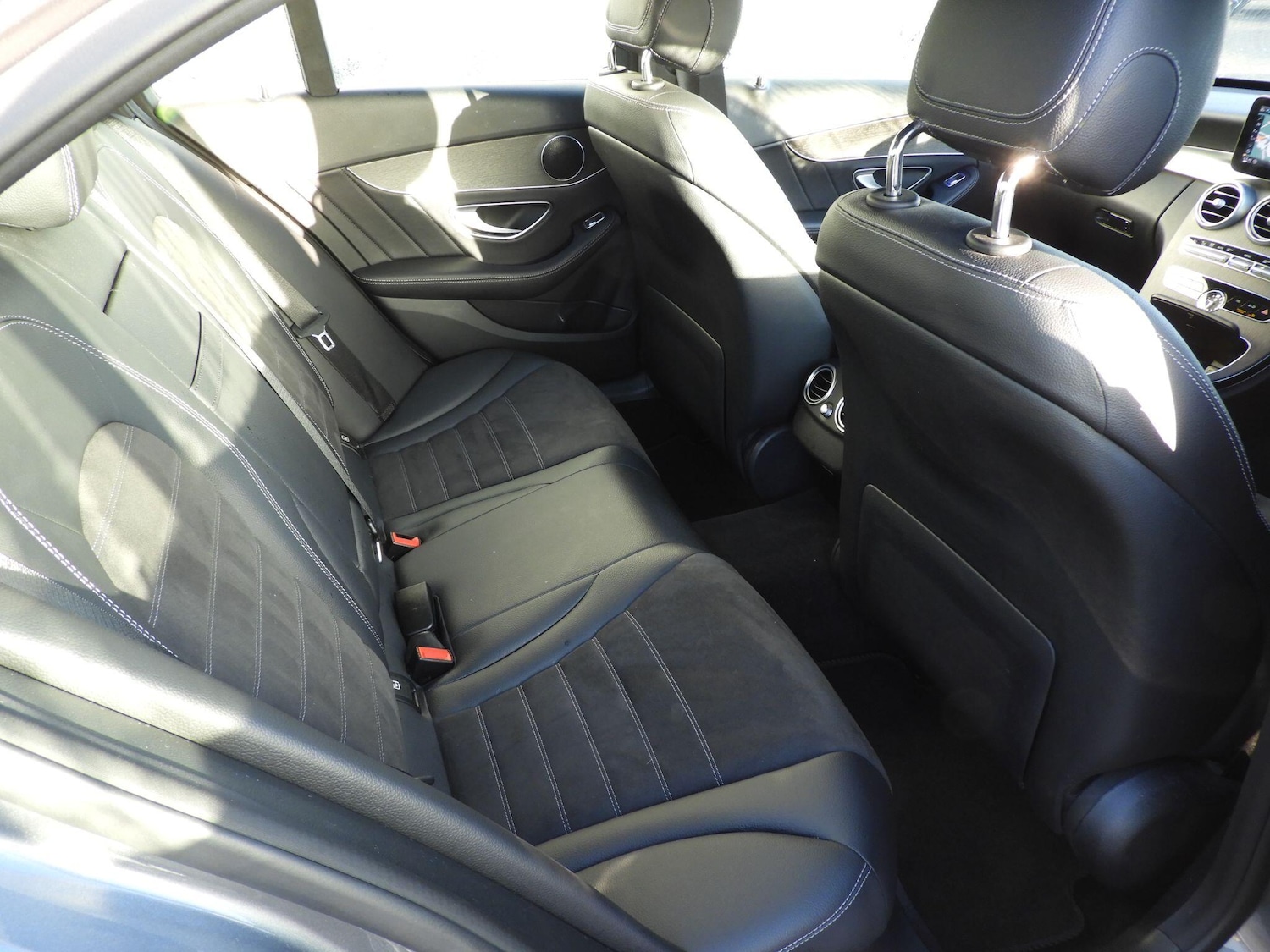 Used Mercedes-Benz C Class 2018 for sale - 76715512: Photo 25