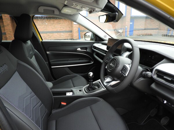 Used Jeep Avenger 2025 for sale - 75310590: Photo 11