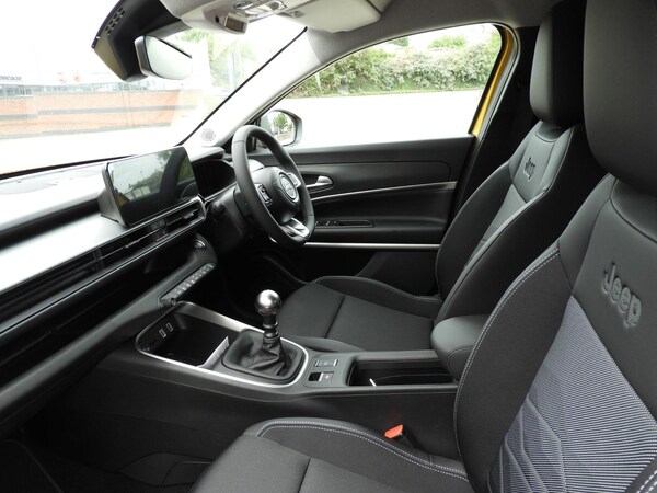 Used Jeep Avenger 2025 for sale - 75310590: Photo 13