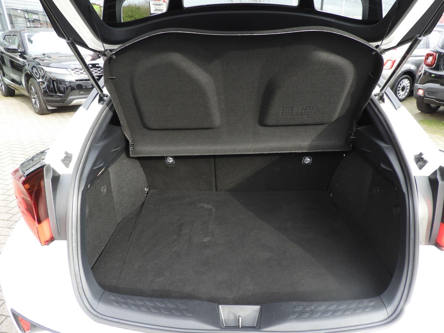 Used Toyota C-HR for sale - 77497117: Photo 10