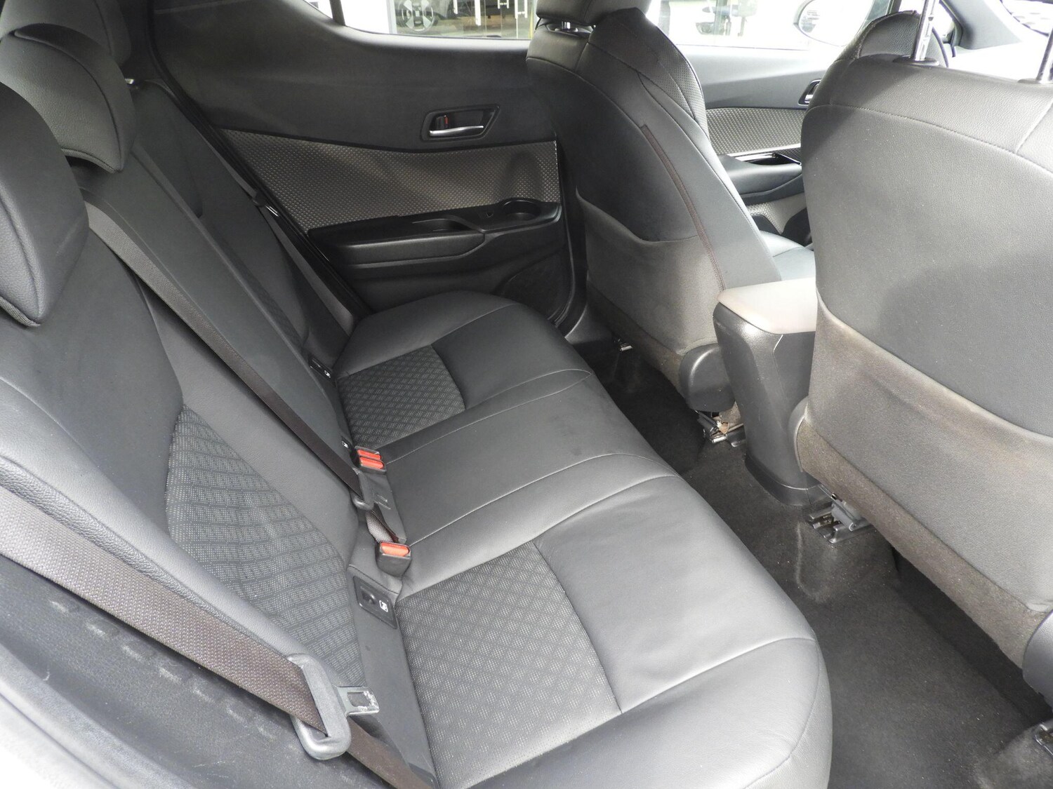 Used Toyota C-HR for sale - 77497117: Photo 21