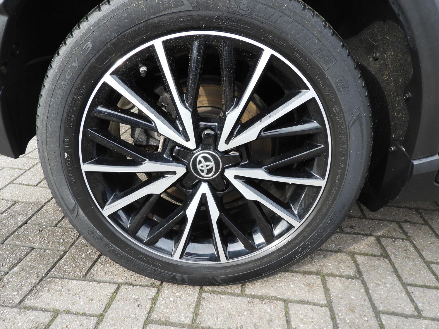 Used Toyota C-HR for sale - 77497117: Photo 9