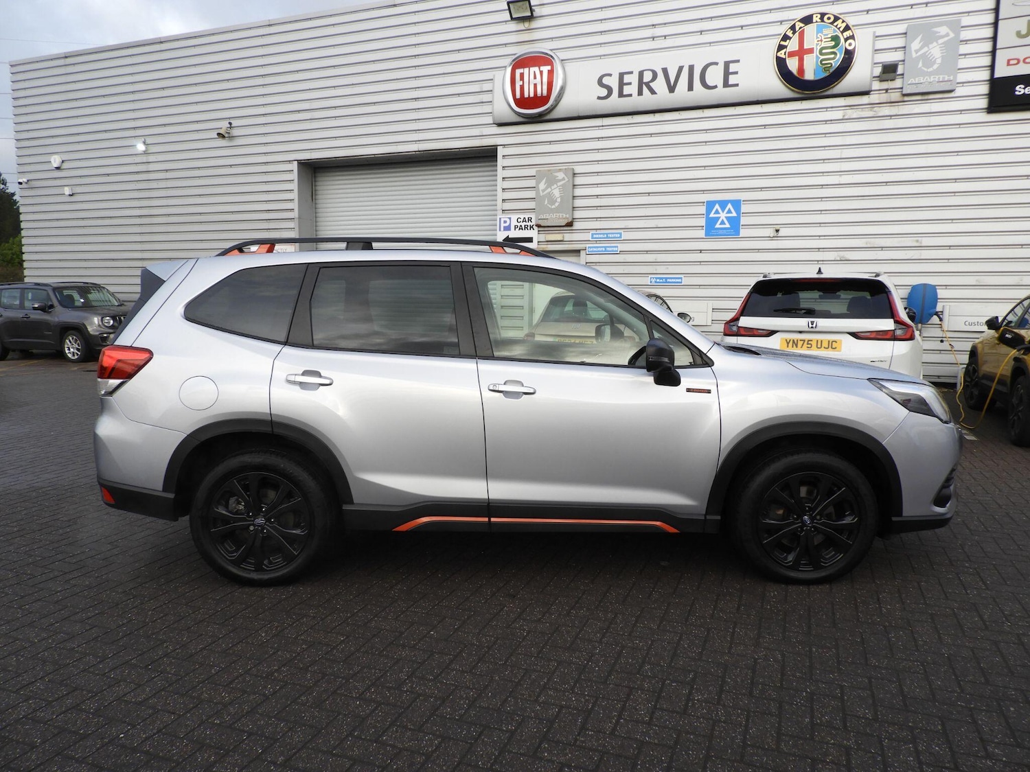 Used Subaru Forester 2024 for sale - 77633302: Photo 2