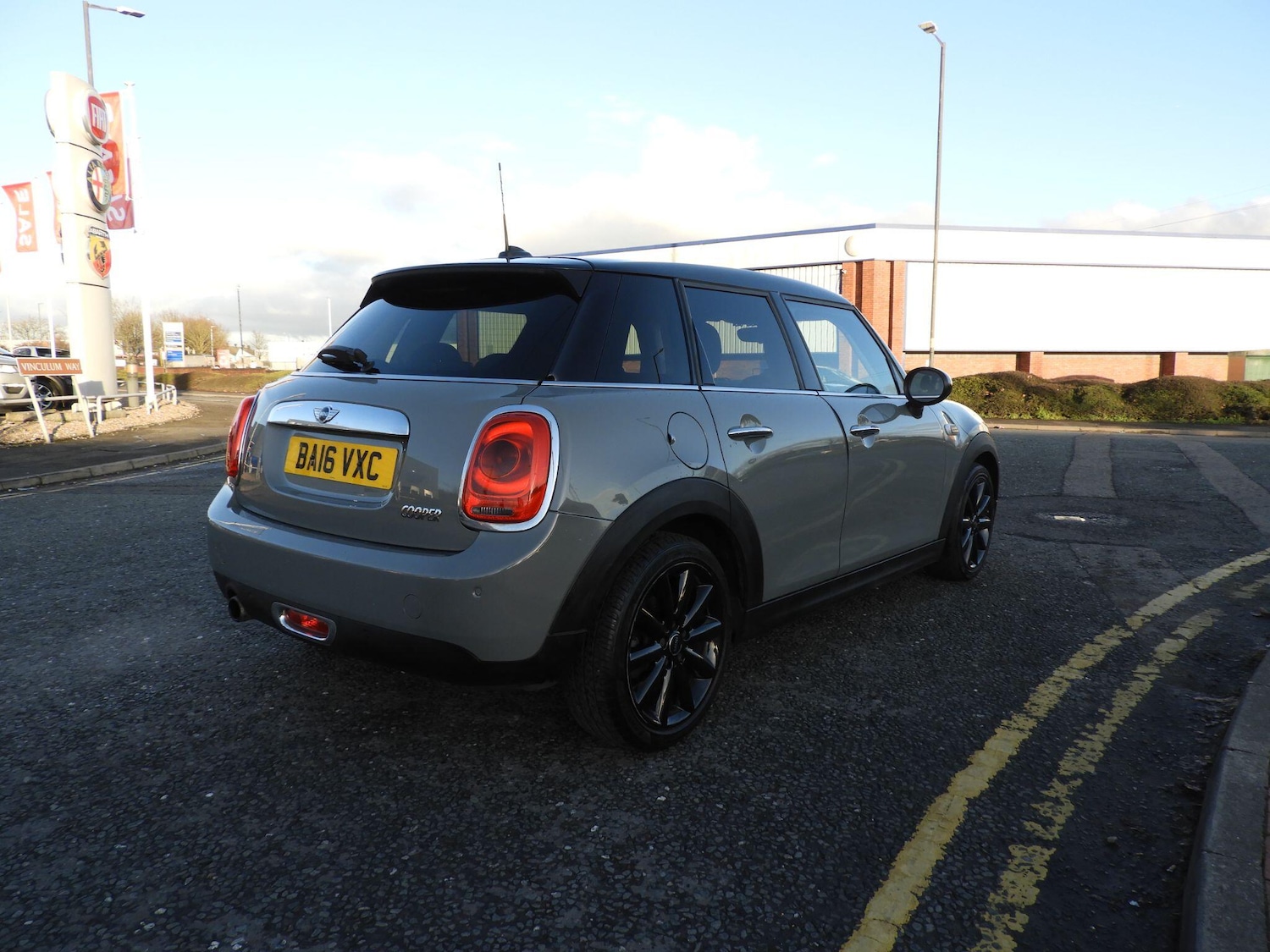 Used MINI Hatch for sale - 77237658: Photo 3