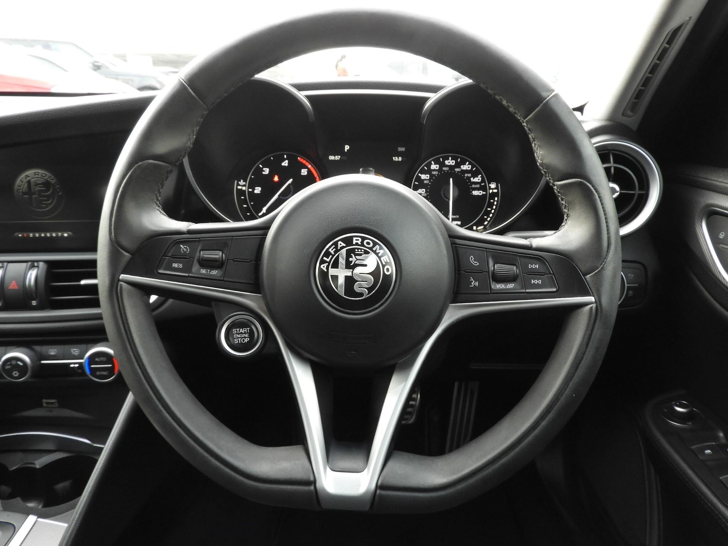 Used Alfa Romeo Giulia 2017 for sale - 77202620: Photo 15