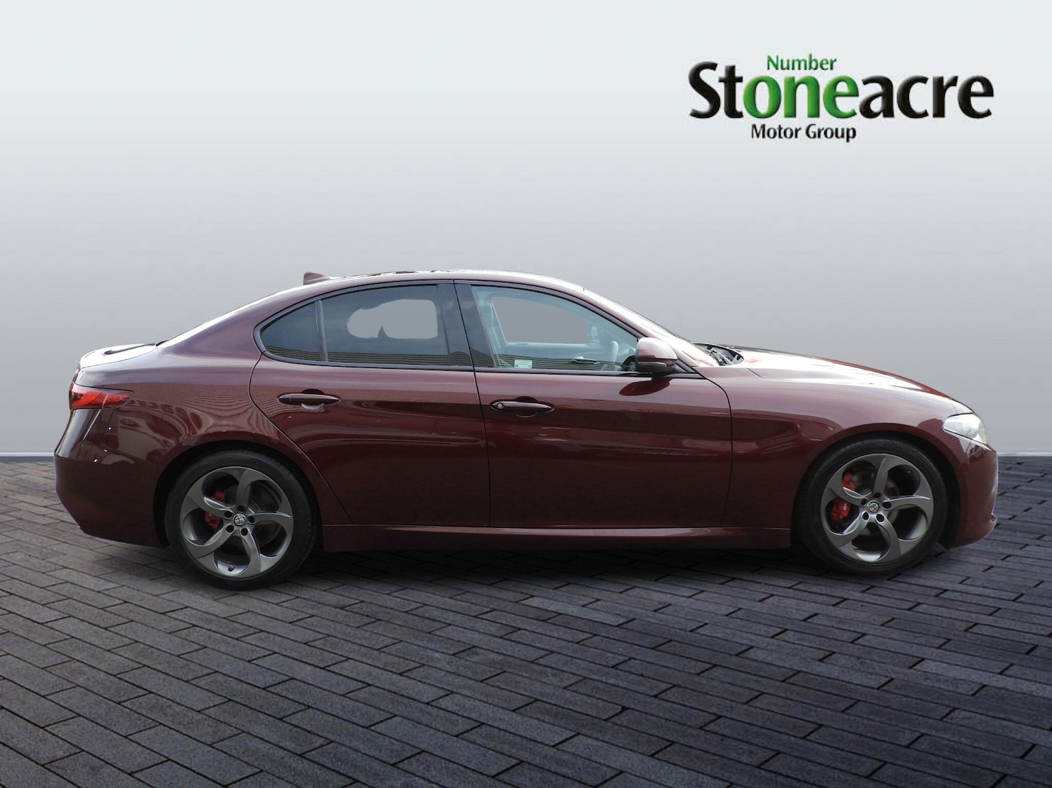 Used Alfa Romeo Giulia 2017 for sale - 77202620: Photo 2