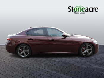 Used Alfa Romeo Giulia 2017 for sale - 77202620: Photo