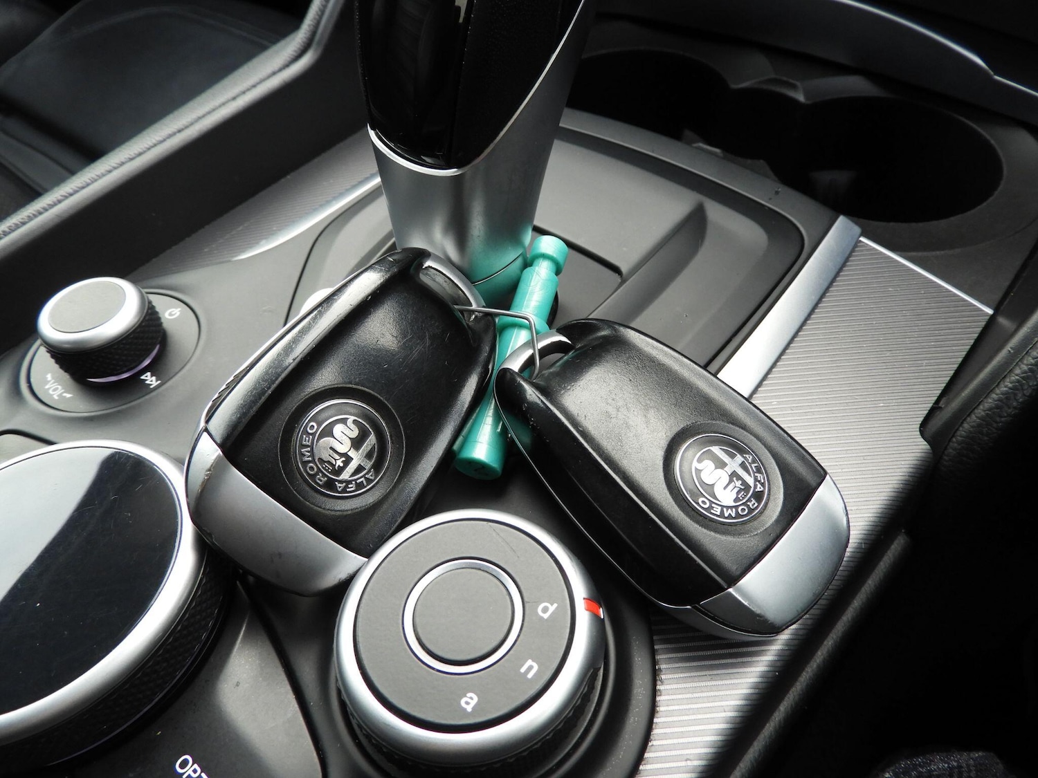 Used Alfa Romeo Giulia 2017 for sale - 77202620: Photo 36