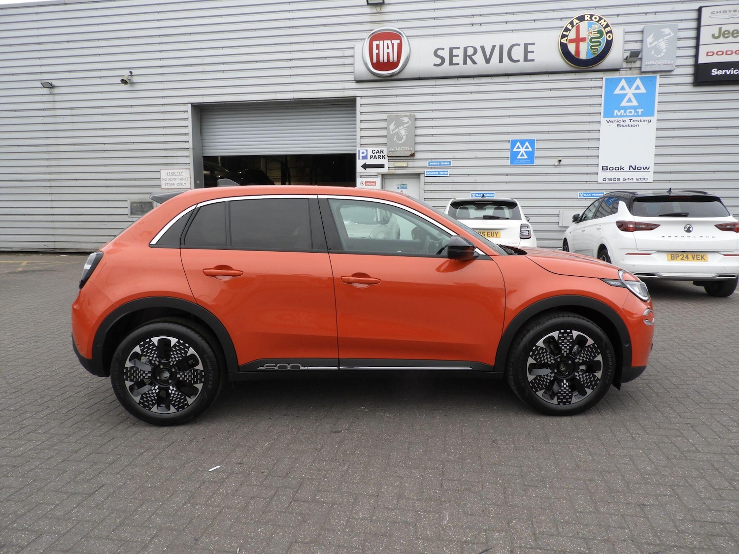 Used Fiat 600 2025 for sale - 76996730: Photo 2