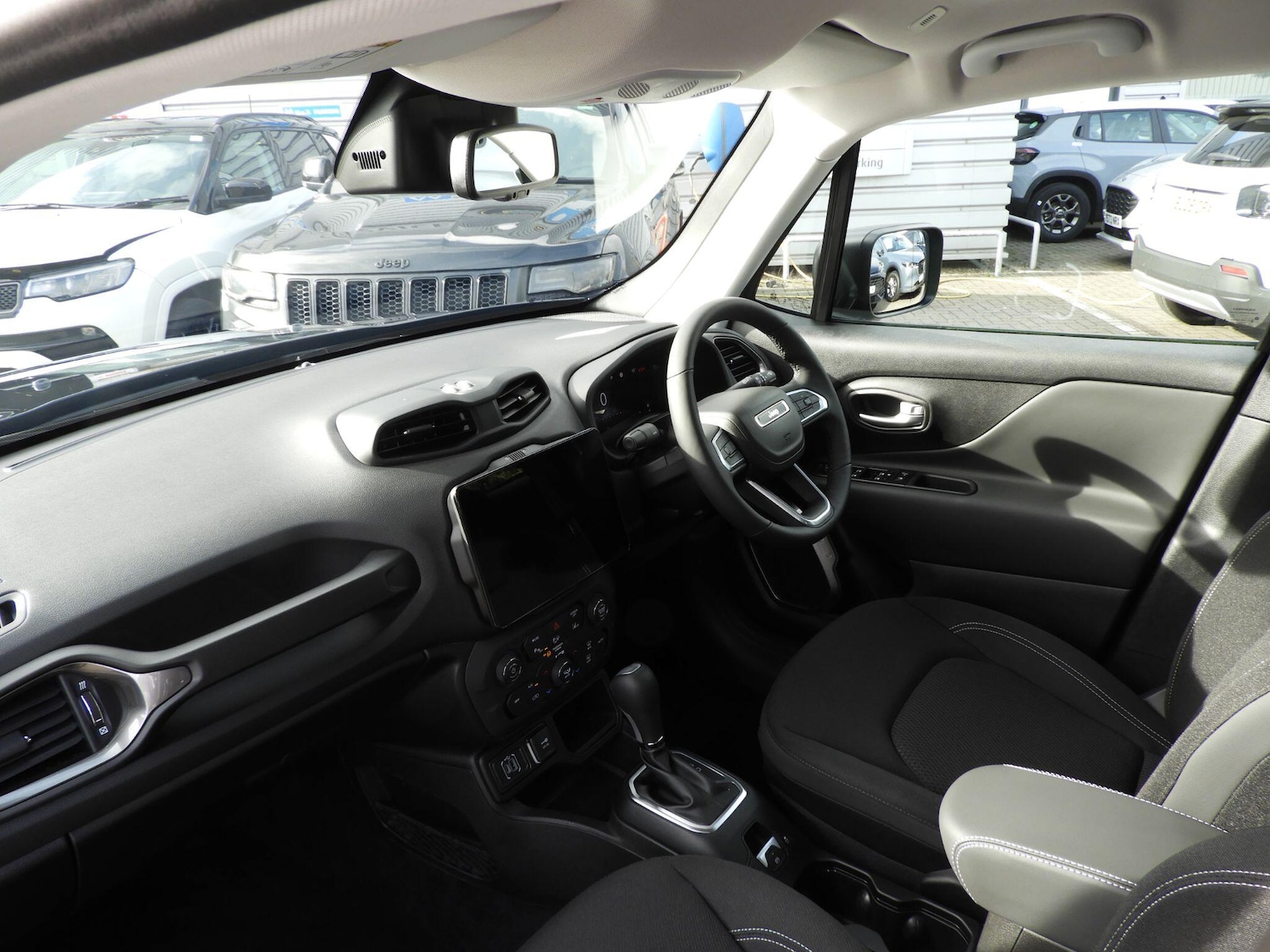 Used Jeep Renegade 2025 for sale - 76715470: Photo 13