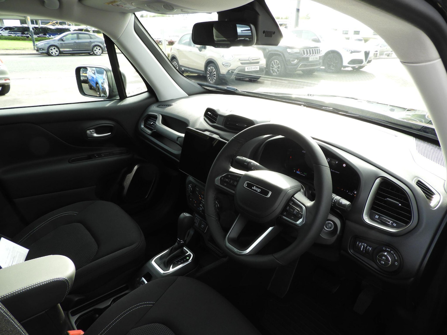 Used Jeep Renegade 2025 for sale - 76715470: Photo 14