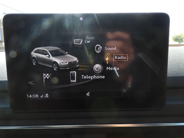 Used Audi A4 Avant 2017 for sale - 76041889: Photo 16