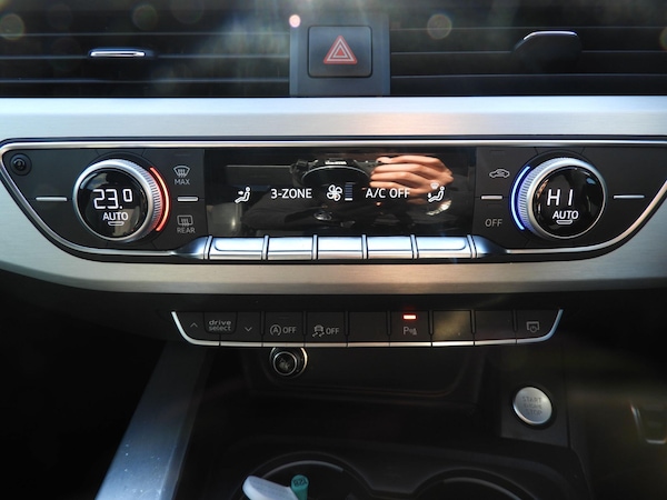 Used Audi A4 Avant 2017 for sale - 76041889: Photo 18