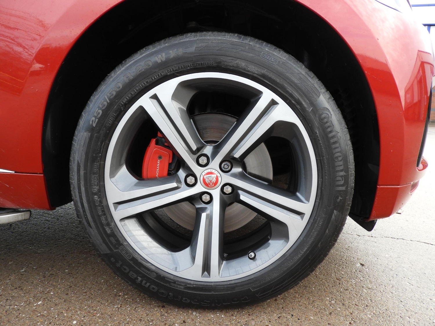 Used Jaguar F-Pace 2017 for sale - 76866558: Photo 10