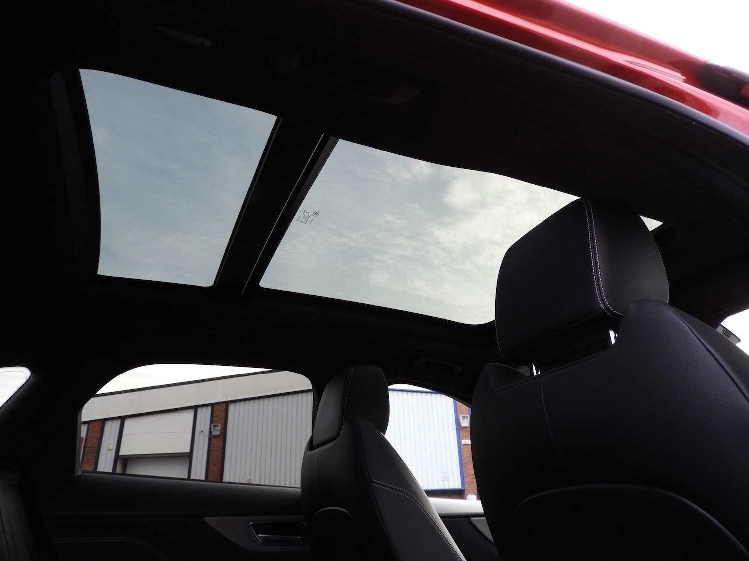 Used Jaguar F-Pace 2017 for sale - 76866558: Photo 21