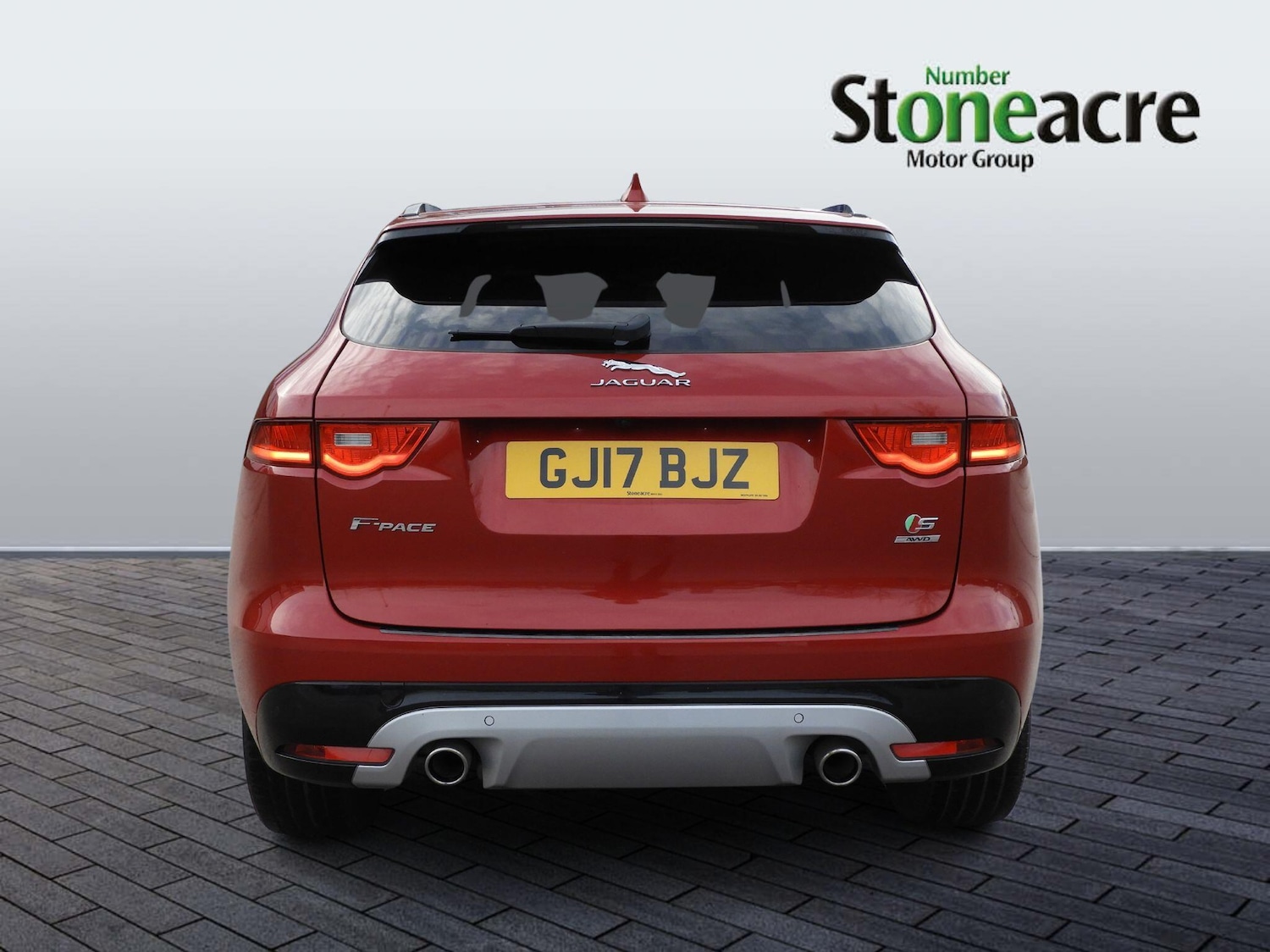 Used Jaguar F-Pace 2017 for sale - 76866558: Photo 4