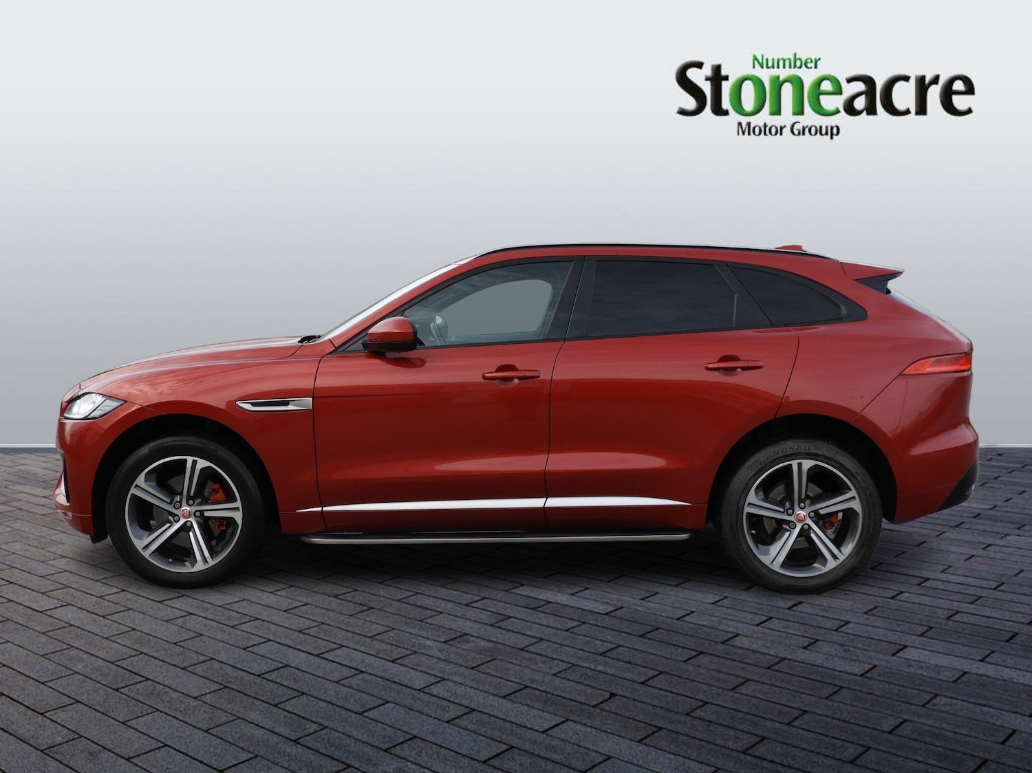 Used Jaguar F-Pace 2017 for sale - 76866558: Photo 6