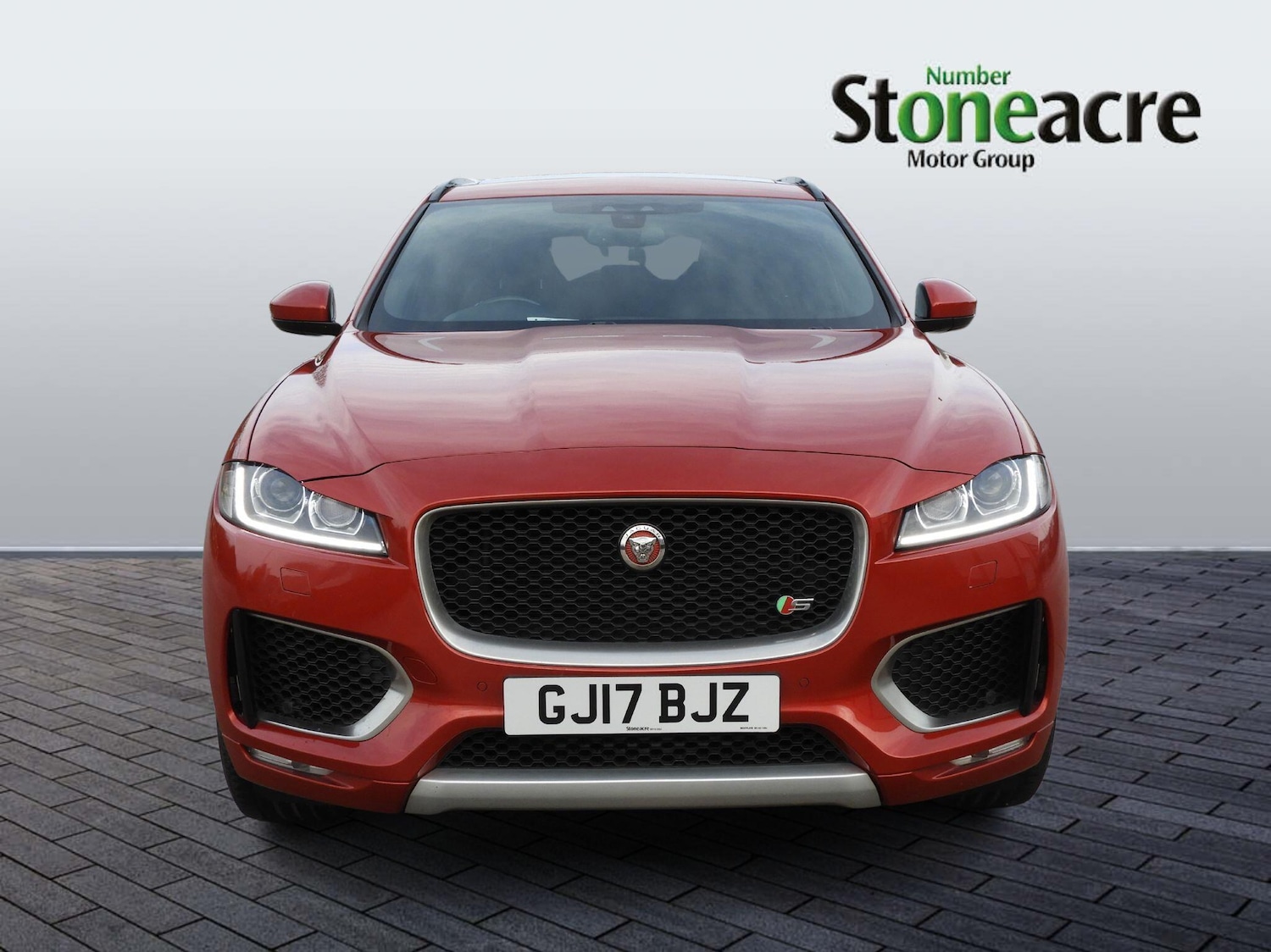 Used Jaguar F-Pace 2017 for sale - 76866558: Photo 8