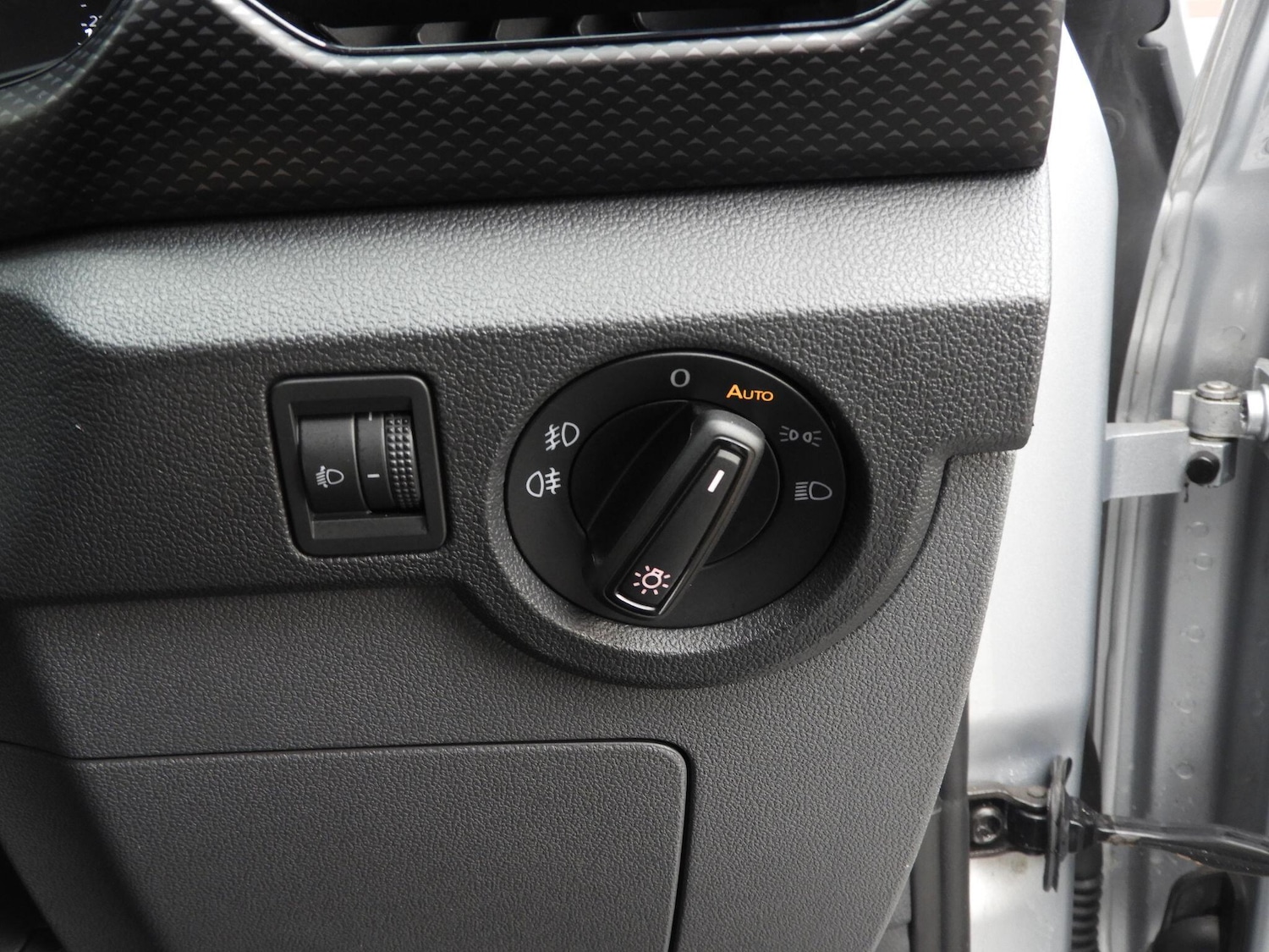 Used Volkswagen T-Cross for sale - 77497360: Photo 23