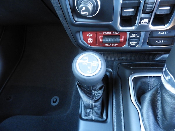 Used Jeep Wrangler 2024 for sale - 73858231: Photo 29