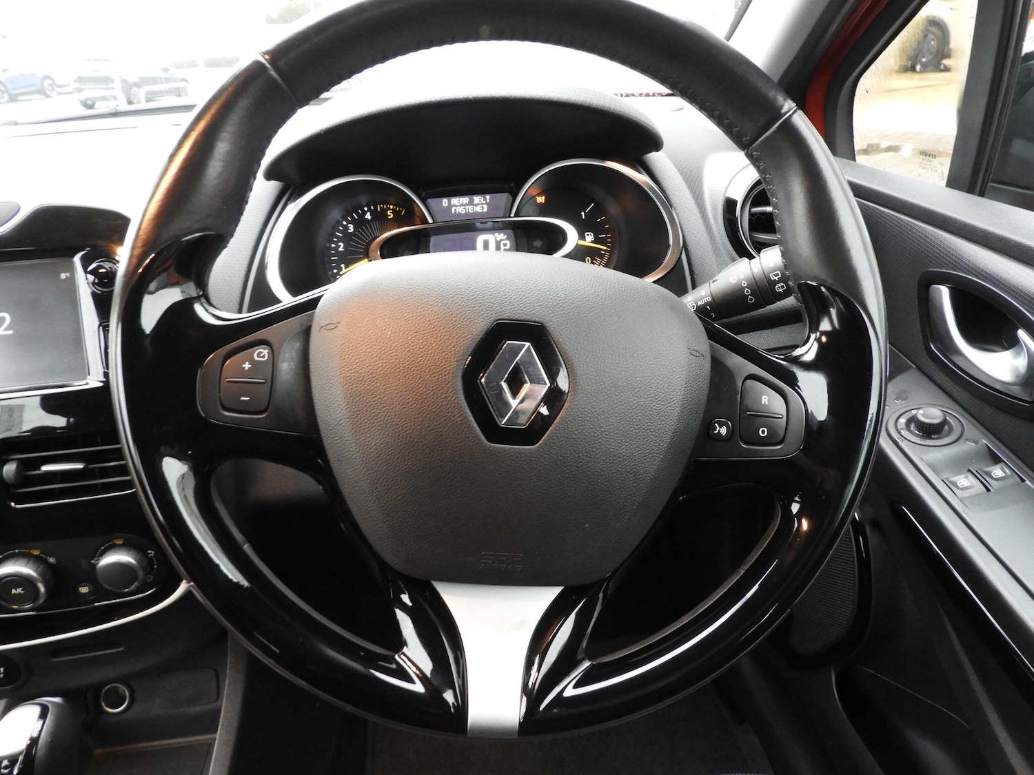 Used Renault Clio 2016 for sale - 76990647: Photo 14