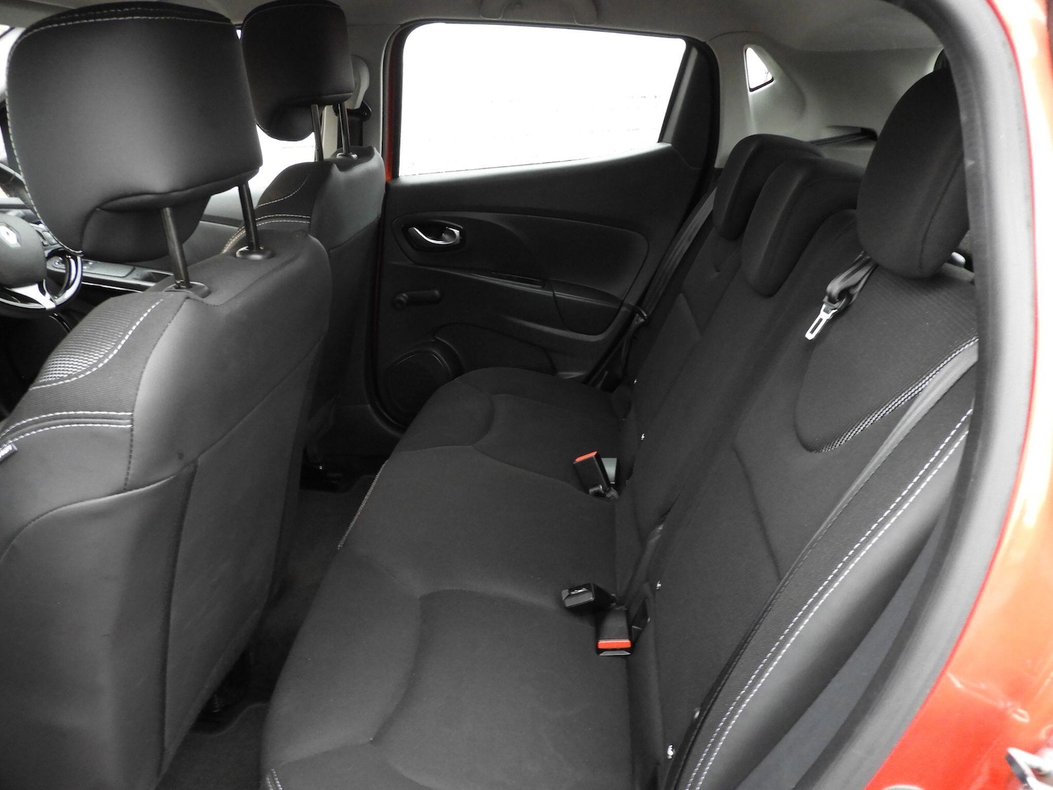 Used Renault Clio 2016 for sale - 76990647: Photo 16