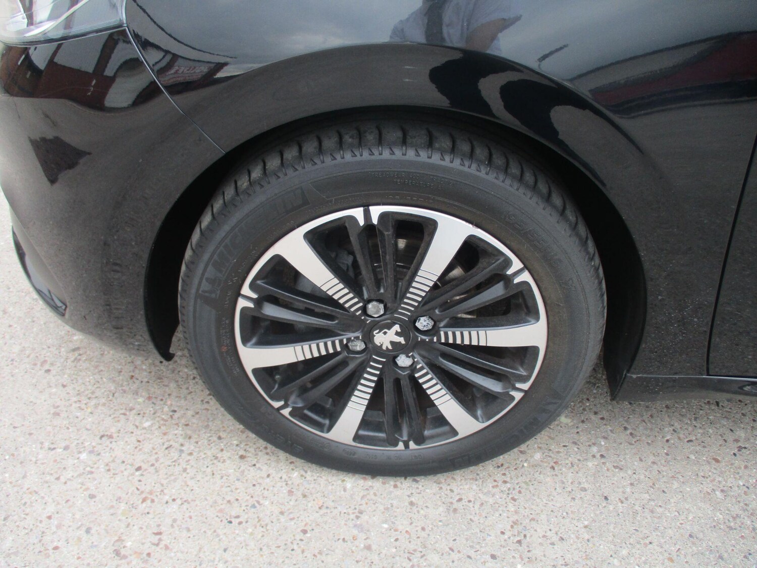 Used Peugeot 208 2018 for sale - 76213866: Photo 9