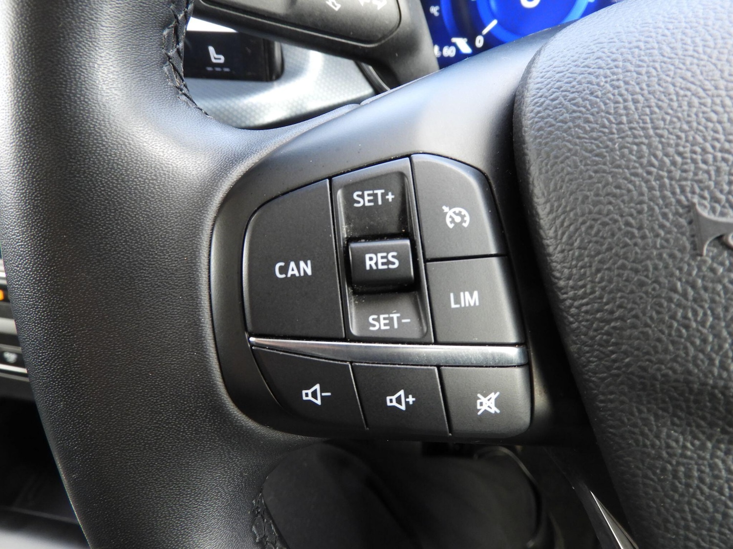 Used Ford Focus 2023 for sale - 76766006: Photo 19