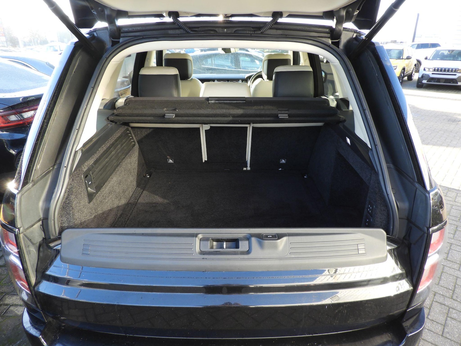 Used Land Rover Range Rover for sale - 76728966: Photo 24