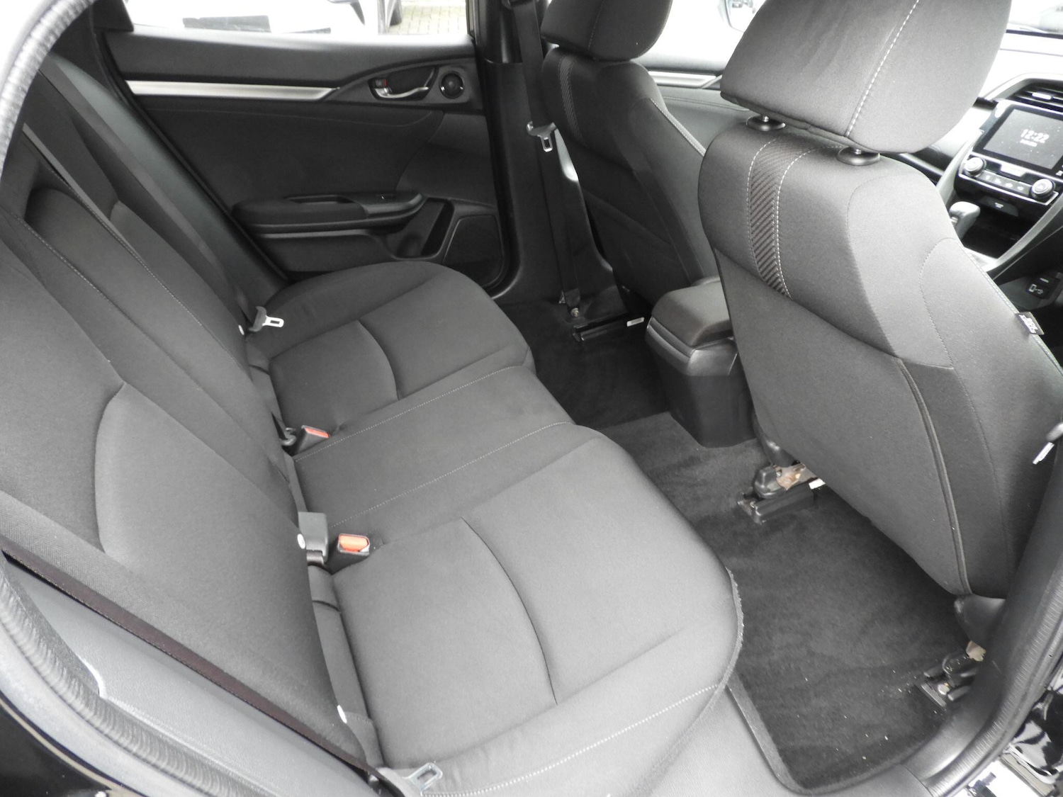 Used Honda Civic 2017 for sale - 77395665: Photo 17