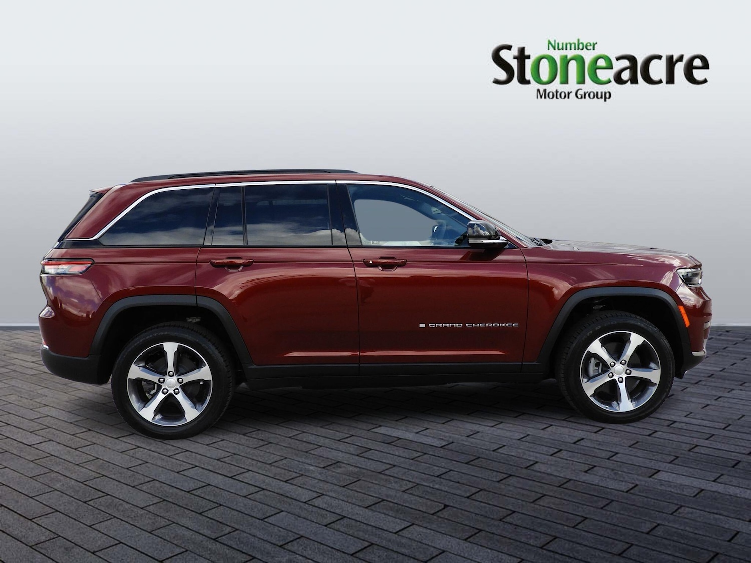 Used Jeep Grand Cherokee 2025 for sale - 78034071: Photo 2