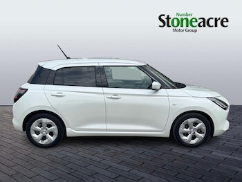 Used Suzuki Swift 2024 for sale - 79144592: Photo