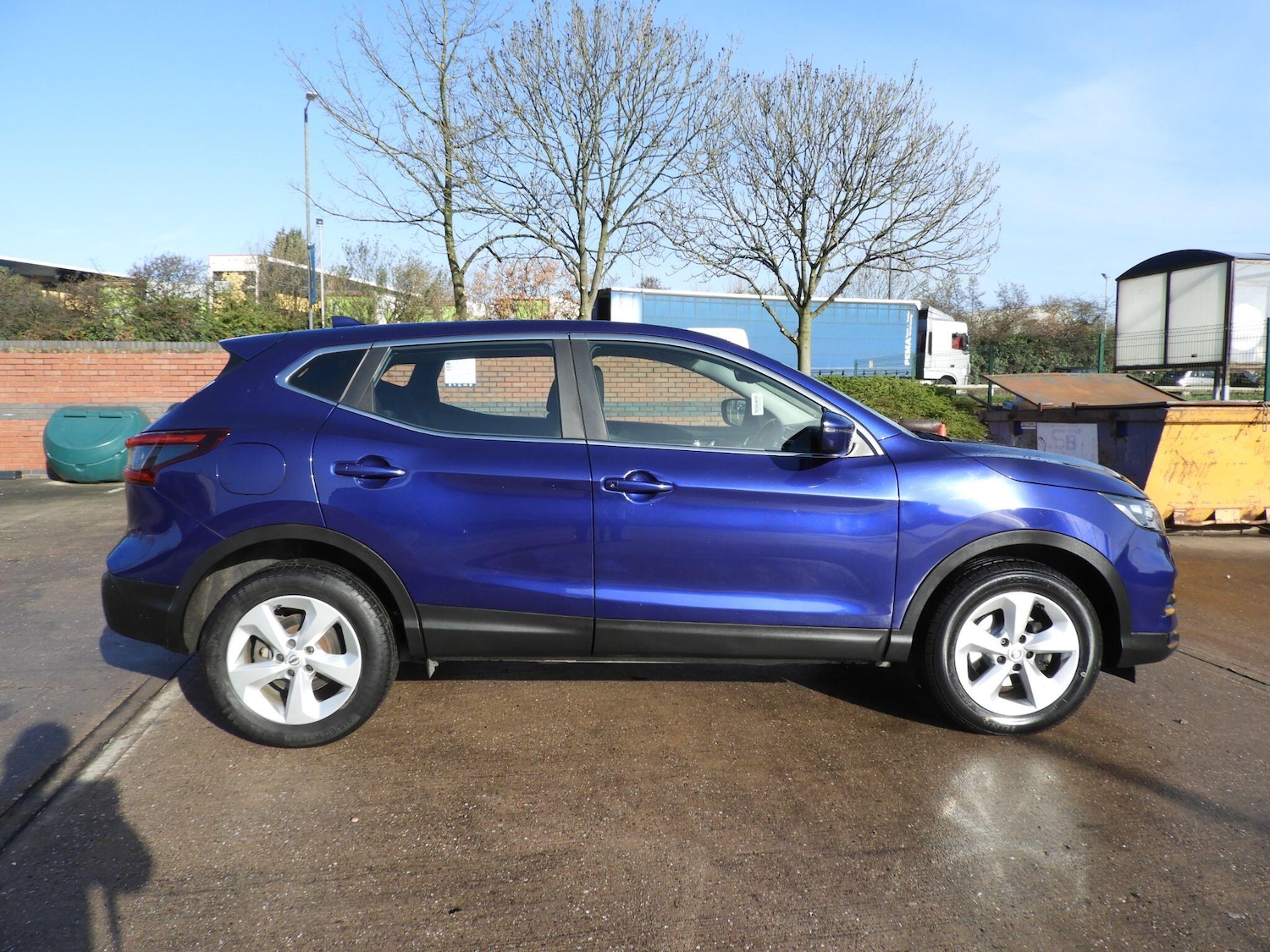 Used Nissan Qashqai 2018 for sale - 77892807: Photo 2