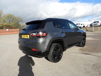 Used Jeep Compass 2024 for sale - 76446692: Photo