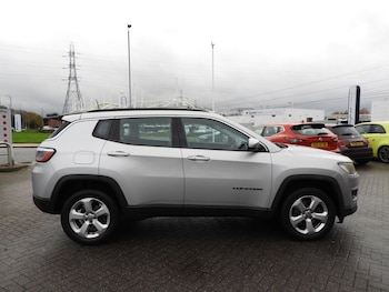 Used Jeep Compass 2020 for sale - 76975548: Photo