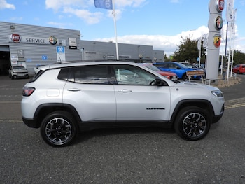 Used Jeep Compass 2023 for sale - 76071598: Photo 2