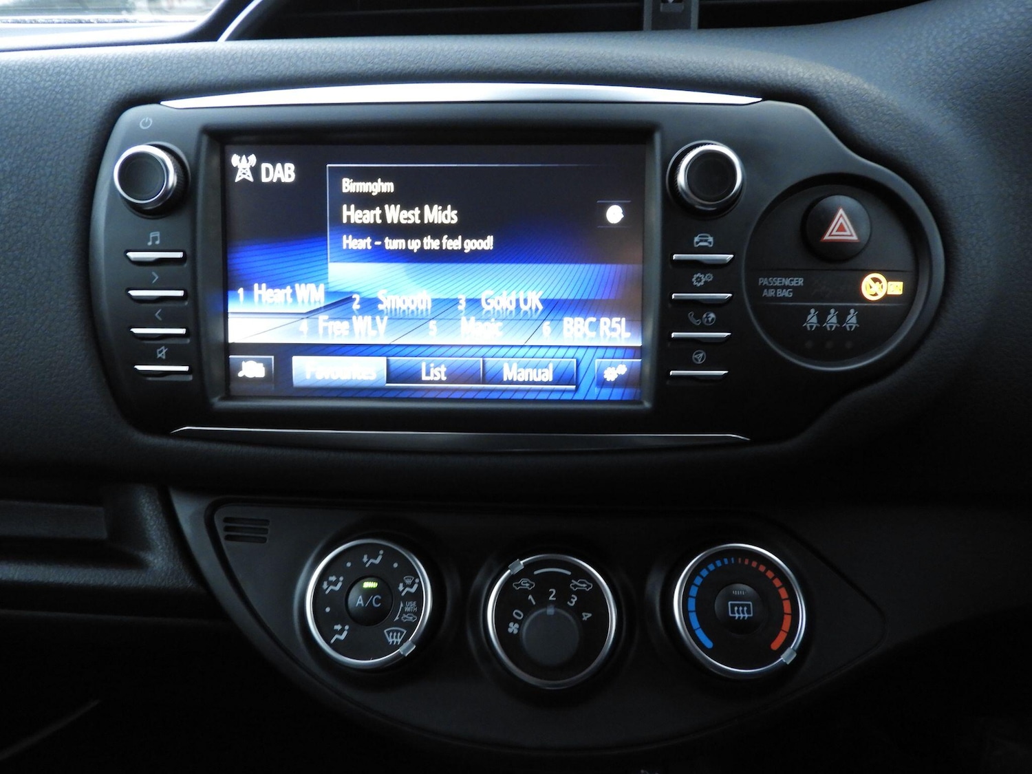 Used Toyota Yaris 2019 for sale - 77267137: Photo 12