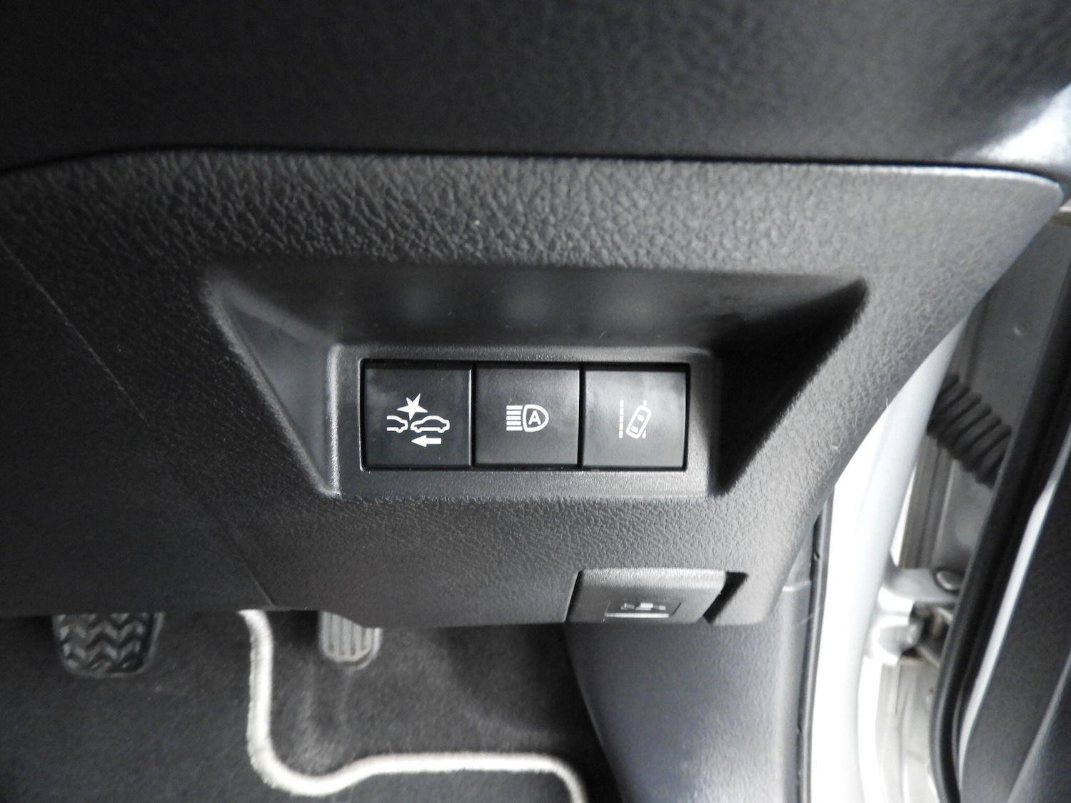 Used Toyota Yaris 2019 for sale - 77267137: Photo 18