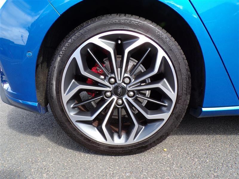 Used Ford Focus 2022 for sale - 76886636: Photo 9