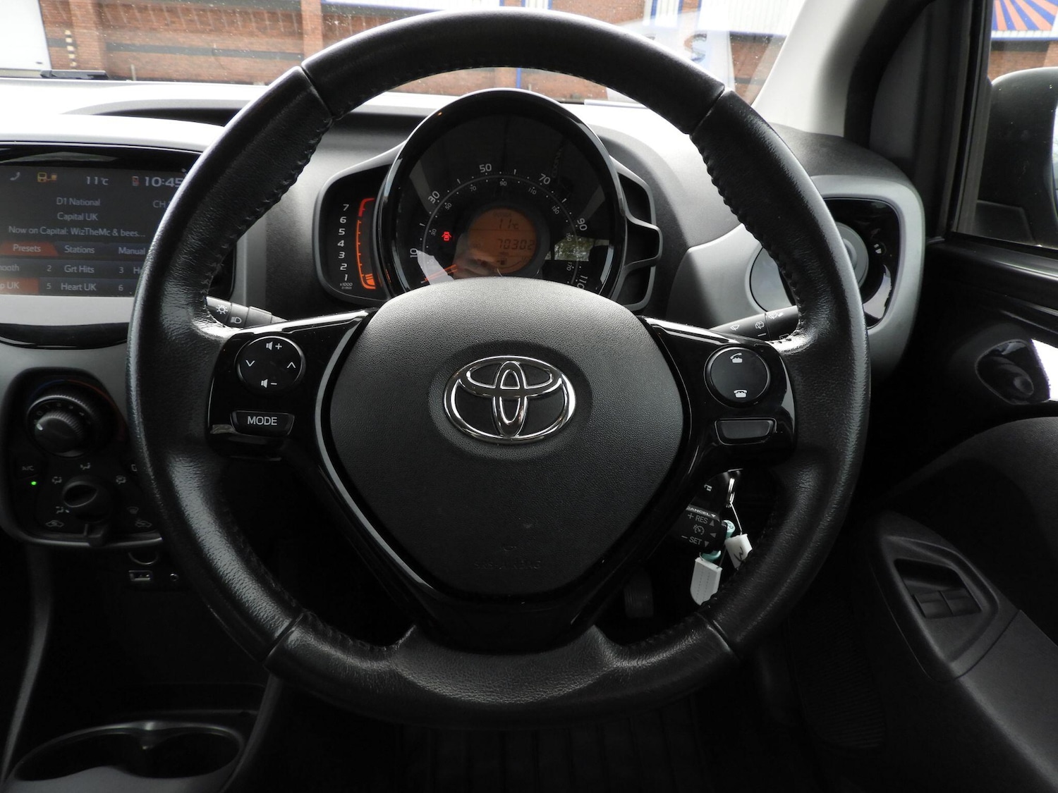 Used Toyota AYGO 2018 for sale - 76388544: Photo 15