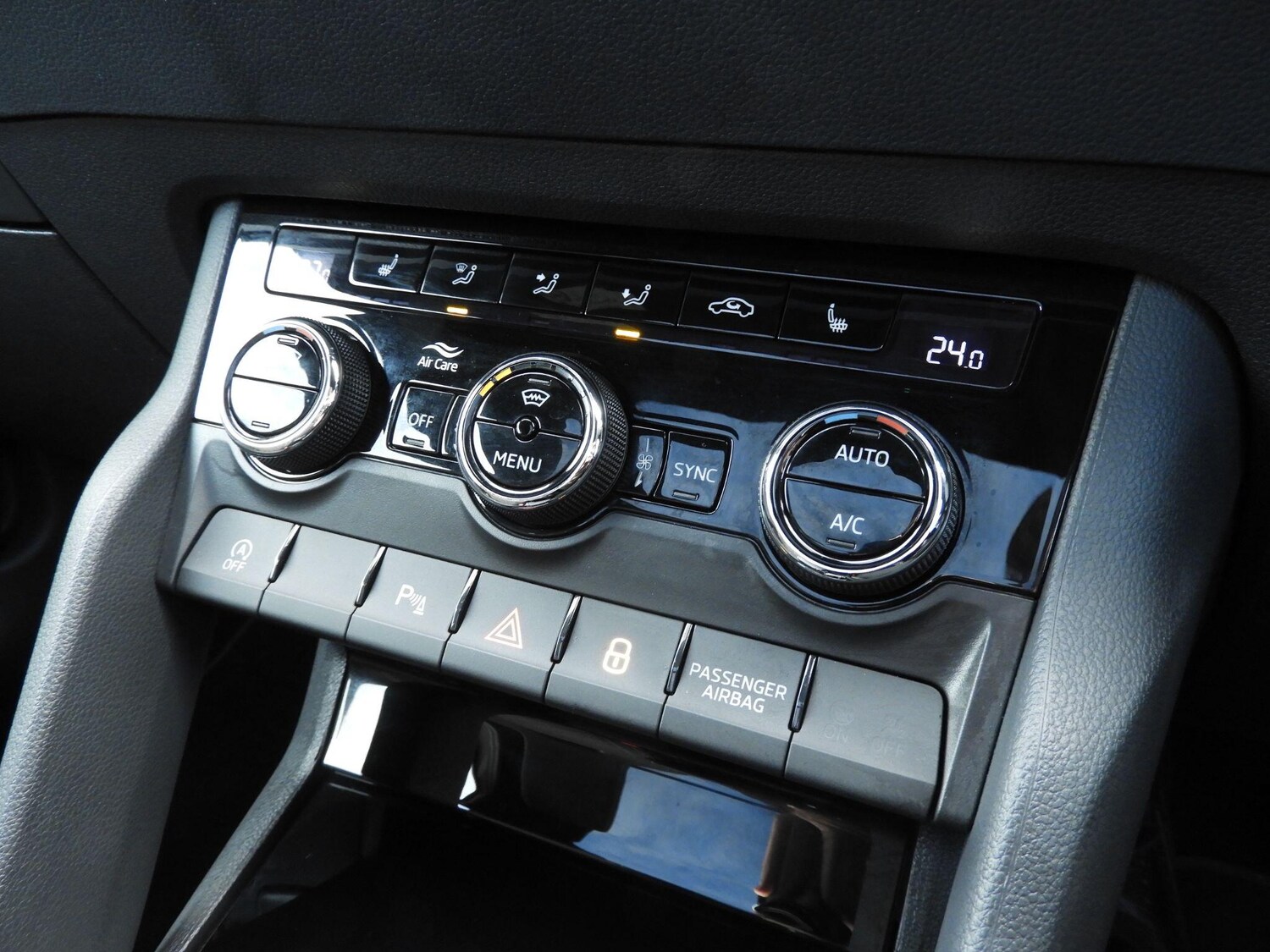 Used Skoda Karoq 2024 for sale - 76866493: Photo 16