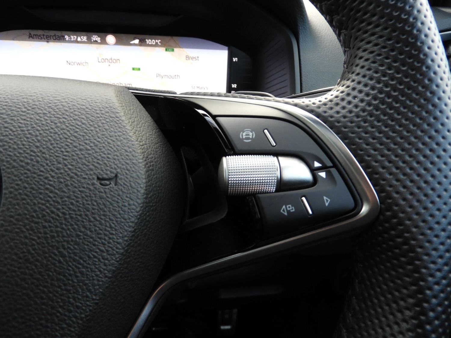 Used Skoda Karoq 2024 for sale - 76866493: Photo 26